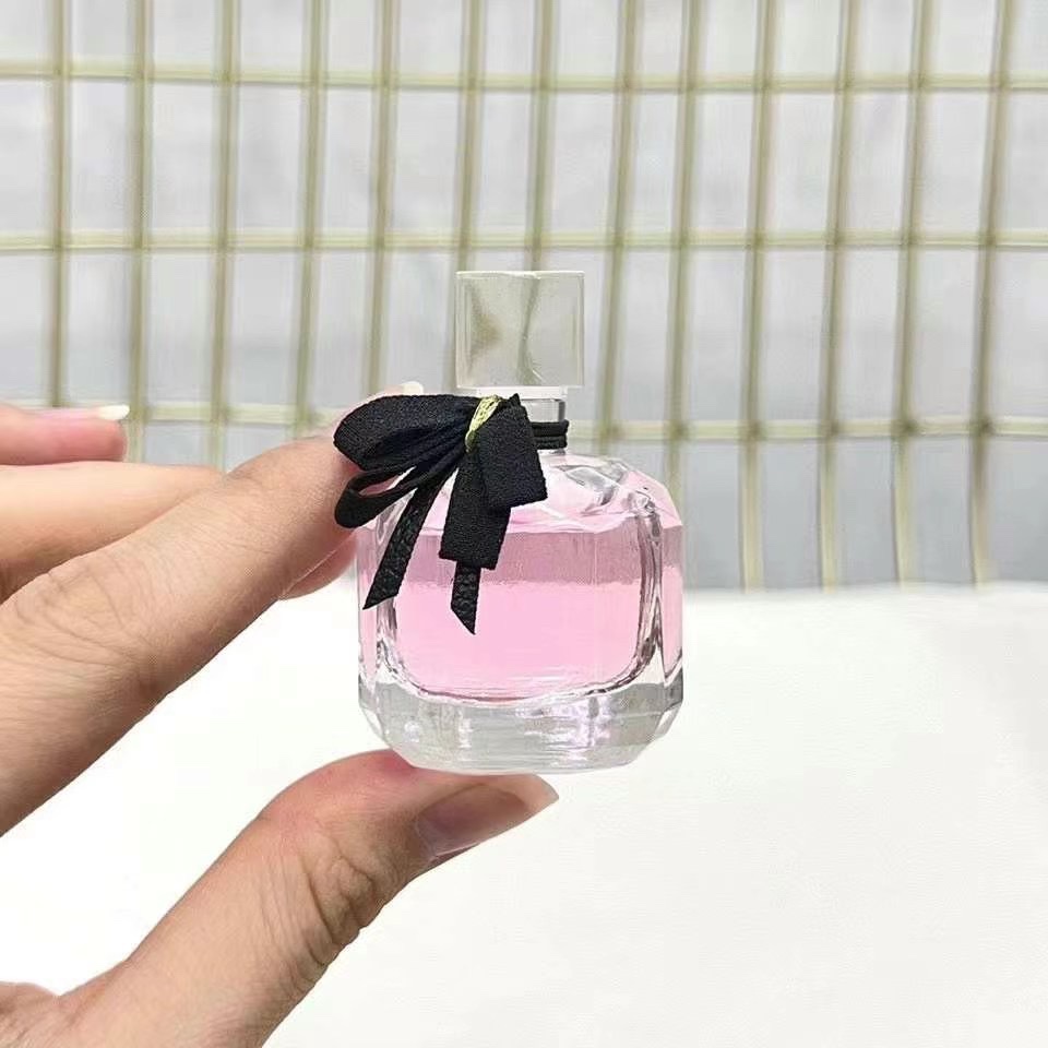Saint Laurent perfume